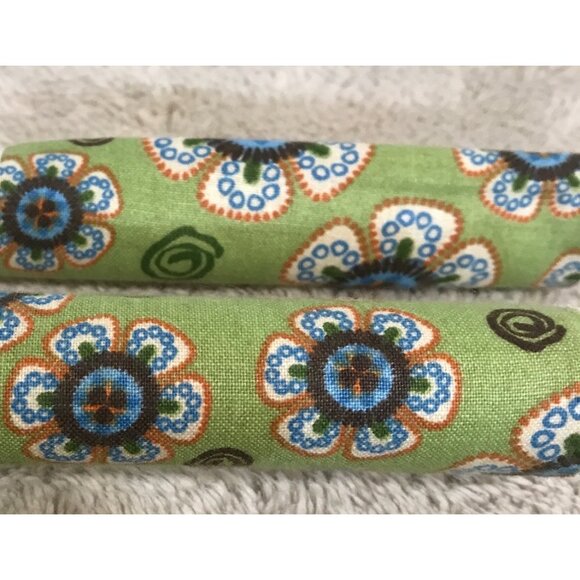 100% Cotton Fat Quarter 18 x 21" Floral Print Green Blue Fabric Creations 2 Pack - Picture 2 of 4